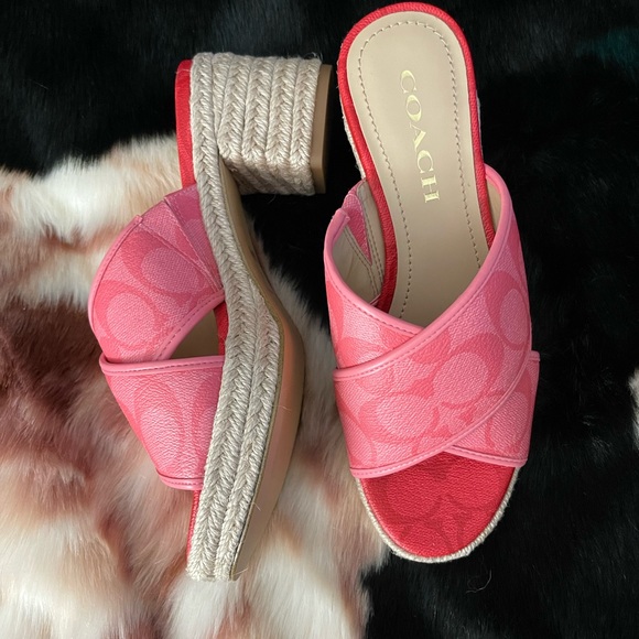 NWT Pink Coach Sandals, Only tried on once - Picture 3 of 6